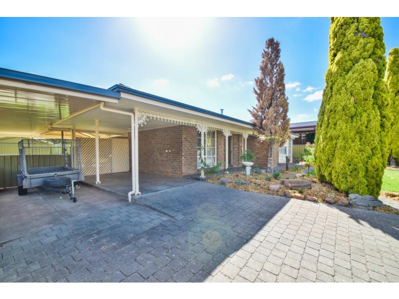 32 Barramundi Drive, Hallett Cove SA 5158