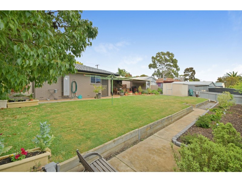11 Tatiara Road, Happy Valley SA 5159
