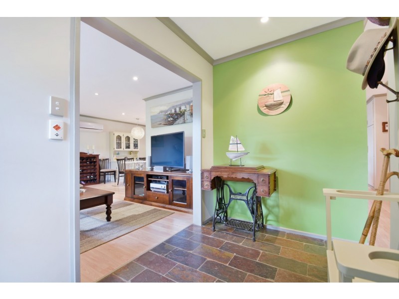 11 Tatiara Road, Happy Valley SA 5159