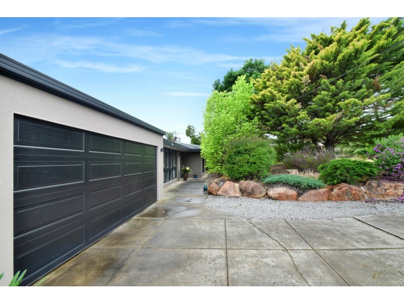 11 Tatiara Road, Happy Valley SA 5159
