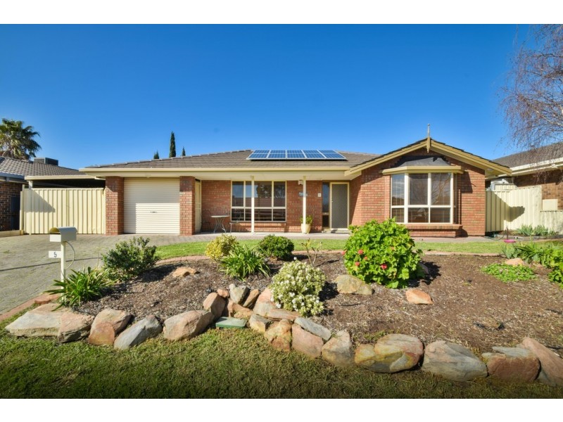 5 Traeger Court, Woodcroft SA 5162