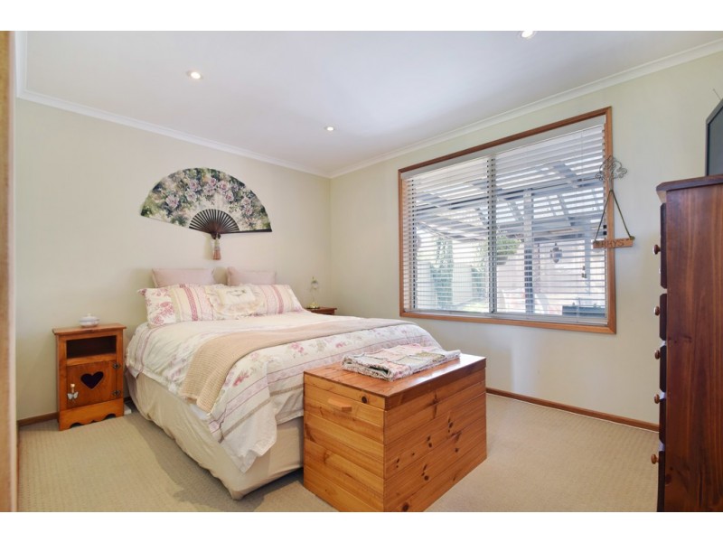 5 Traeger Court, Woodcroft SA 5162