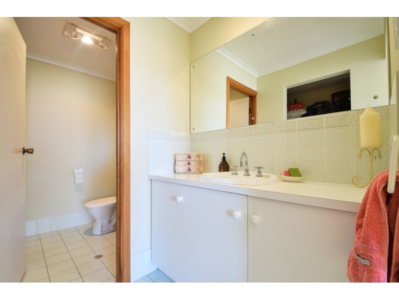 5 Traeger Court, Woodcroft SA 5162