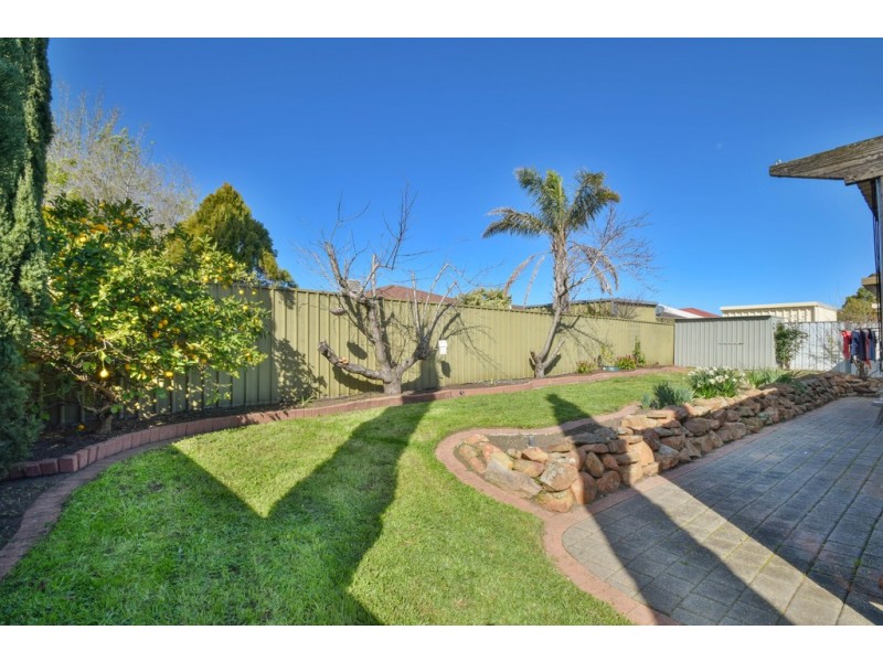 5 Traeger Court, Woodcroft SA 5162