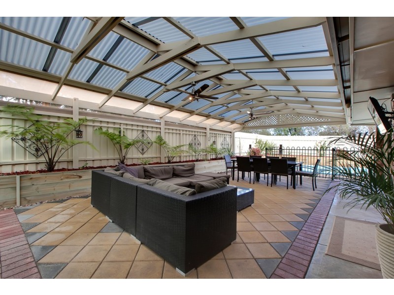 27 Begonia Street, Morphett Vale SA 5162