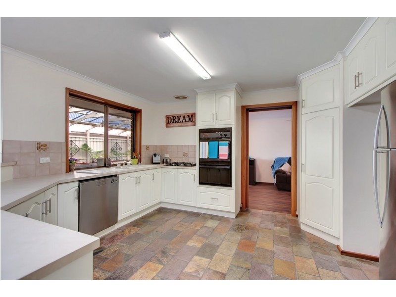 27 Begonia Street, Morphett Vale SA 5162