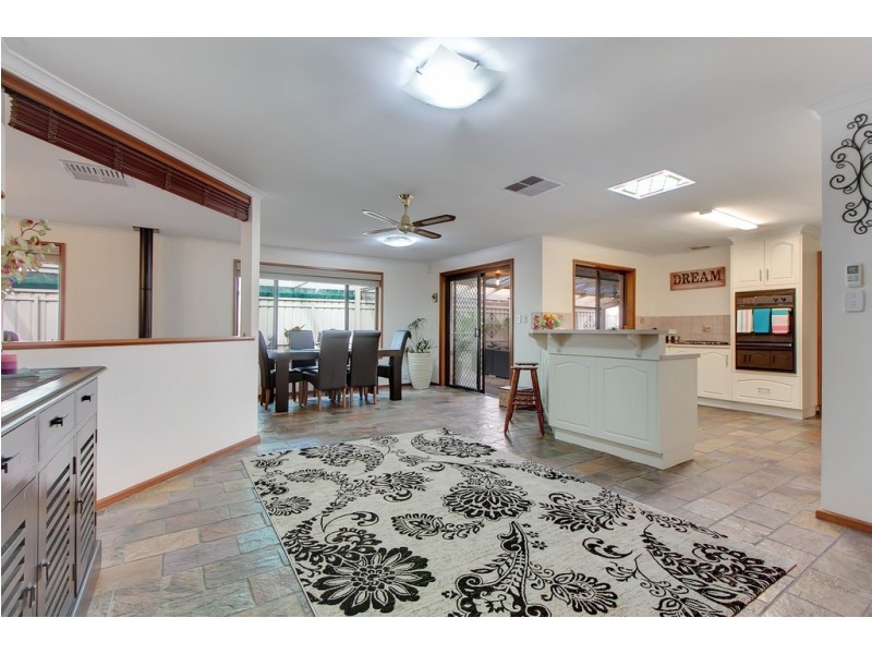 27 Begonia Street, Morphett Vale SA 5162