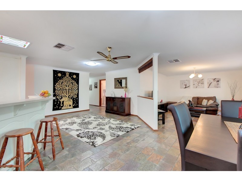 27 Begonia Street, Morphett Vale SA 5162