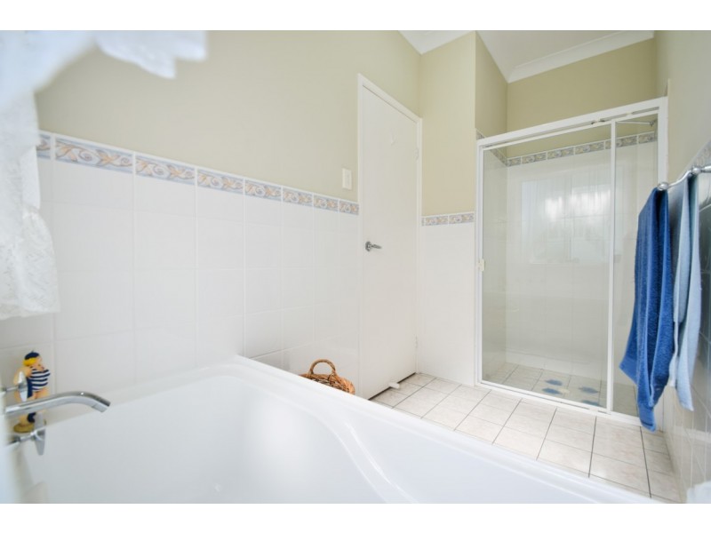 28 Pinnacle Crescent, Flagstaff Hill SA 5159