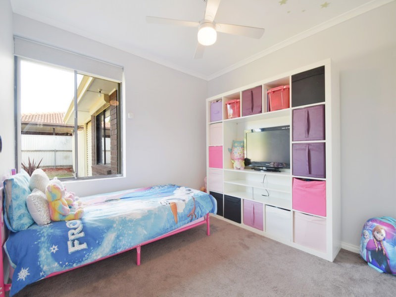 2 Abebe Court, Morphett Vale SA 5162