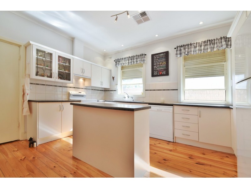 110 Railway Terrace, Ascot Park SA 5043