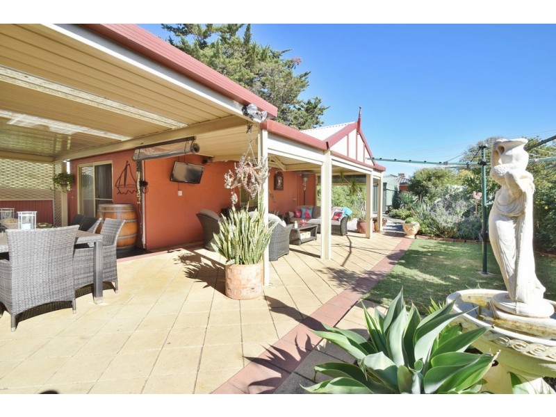 110 Railway Terrace, Ascot Park SA 5043
