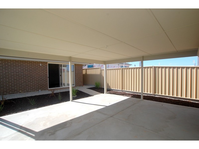 15 Columbus Street, Seaford Meadows SA 5169