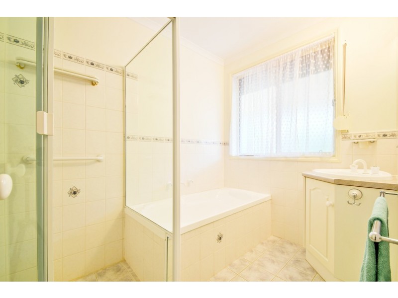 27 Grand Blvd, Seaford Rise SA 5169