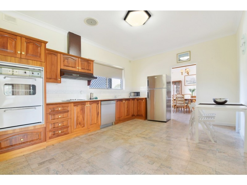 264 Shepherds Hill Road, Eden Hills SA 5050