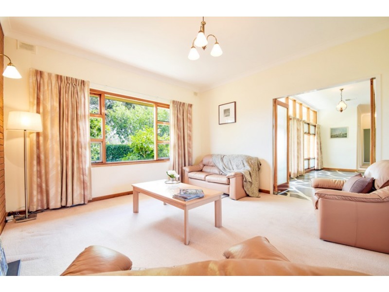 264 Shepherds Hill Road, Eden Hills SA 5050