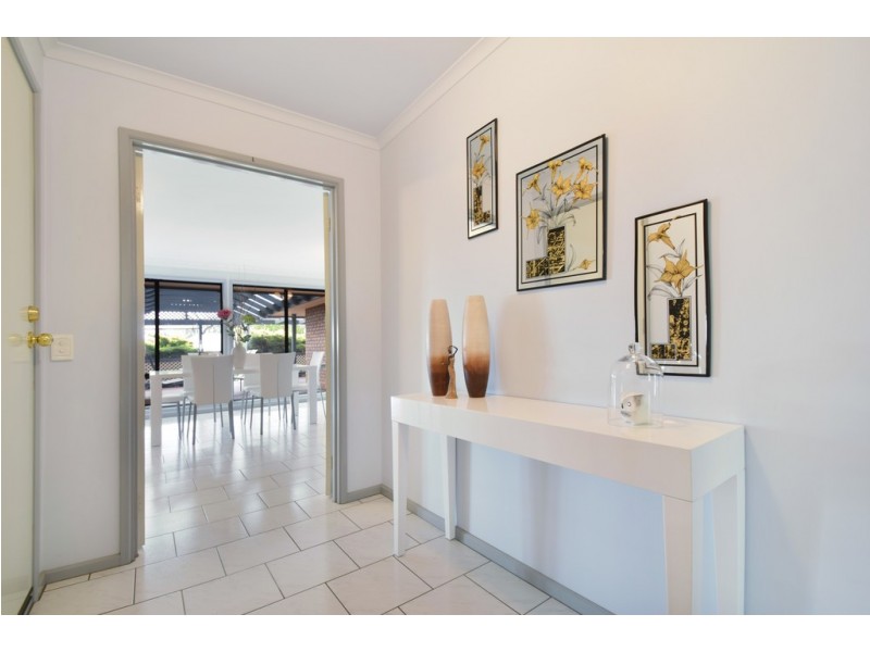 46 Horseshoe Drive, Woodcroft SA 5162