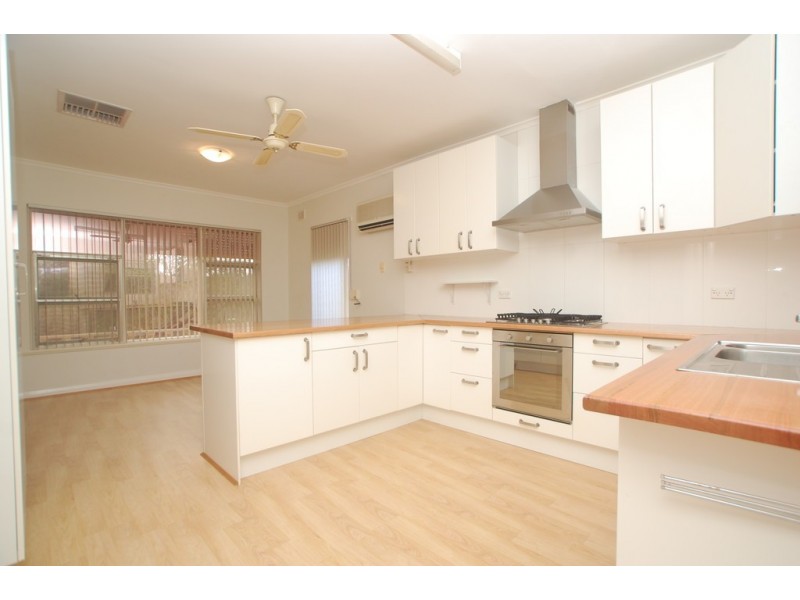 58 McClure Avenue, Reynella East SA 5161