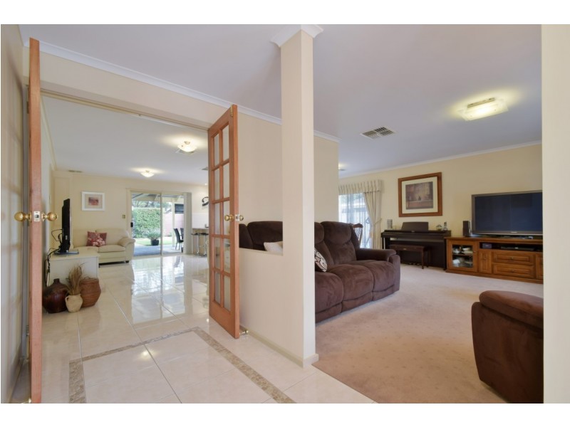 28 Epsilon Close, Woodcroft SA 5162