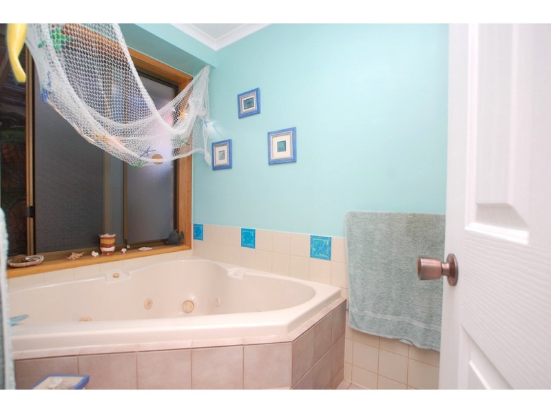 54 Horseshoe Drive, Woodcroft SA 5162