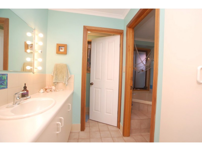 54 Horseshoe Drive, Woodcroft SA 5162