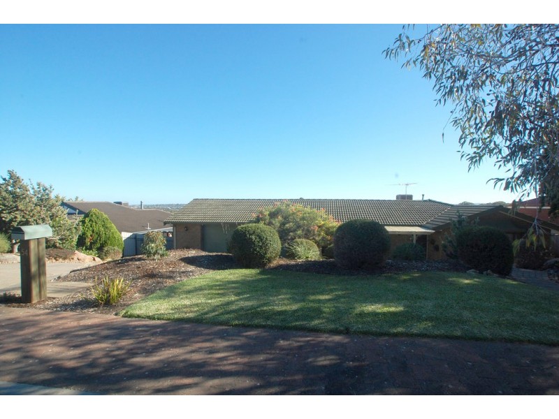 54 Horseshoe Drive, Woodcroft SA 5162