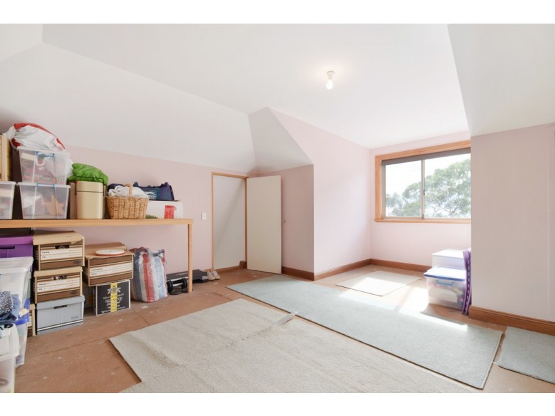 11 Charlson Rise, Happy Valley SA 5159