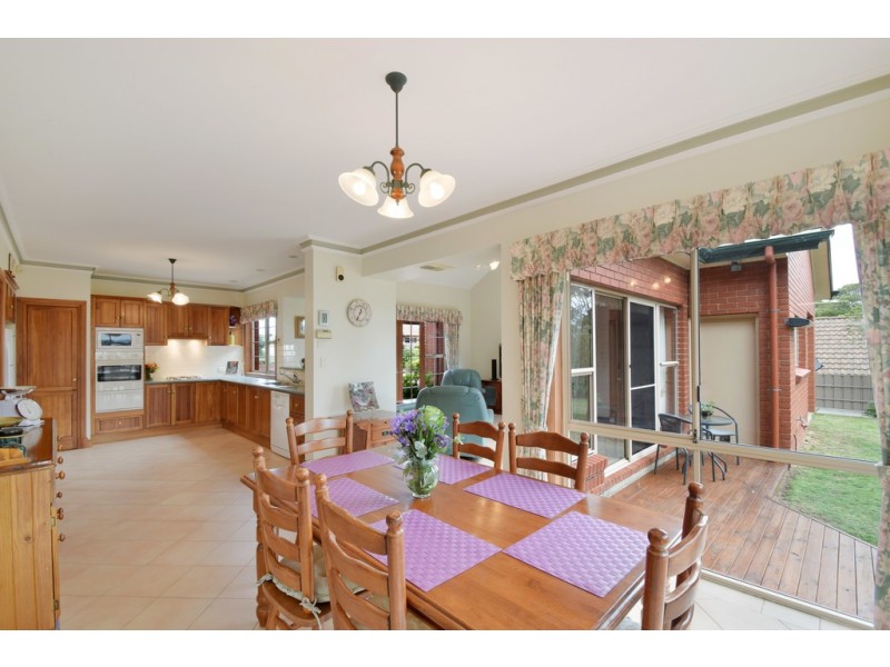 11 Charlson Rise, Happy Valley SA 5159