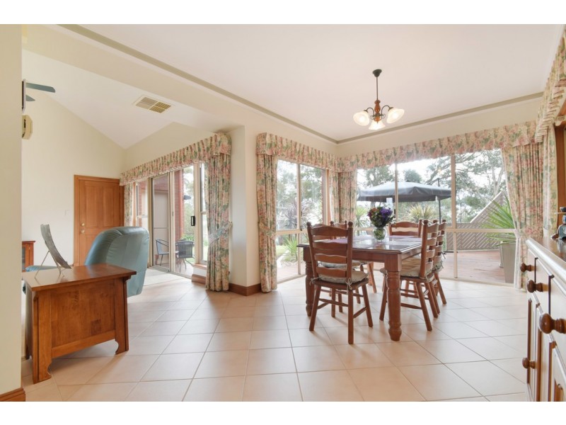 11 Charlson Rise, Happy Valley SA 5159