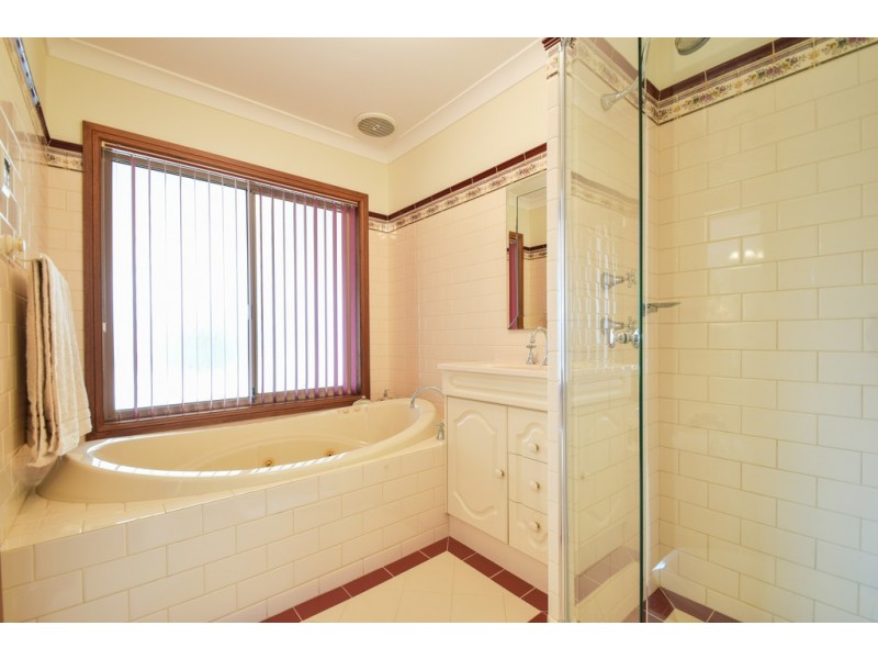 11 Charlson Rise, Happy Valley SA 5159