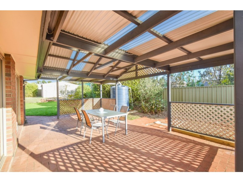 12 Pinehurst Grove, Morphett Vale SA 5162