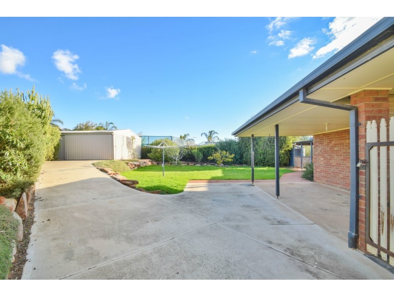 12 Pinehurst Grove, Morphett Vale SA 5162