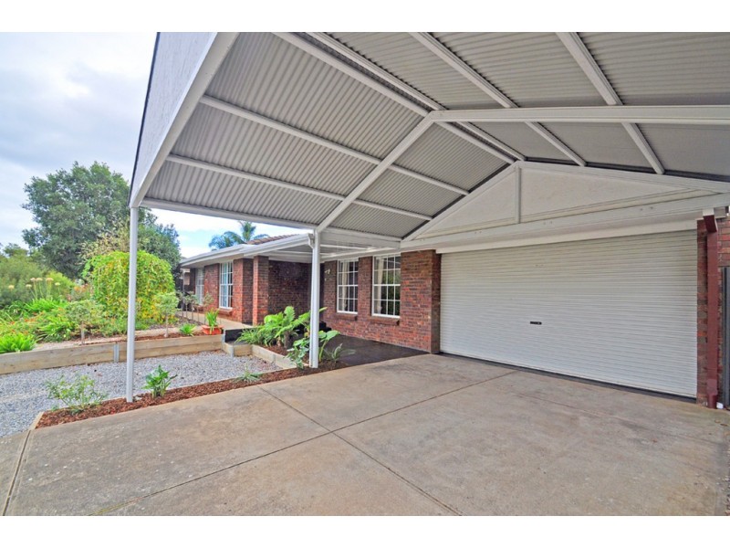 11 Dennis Street, Happy Valley SA 5159