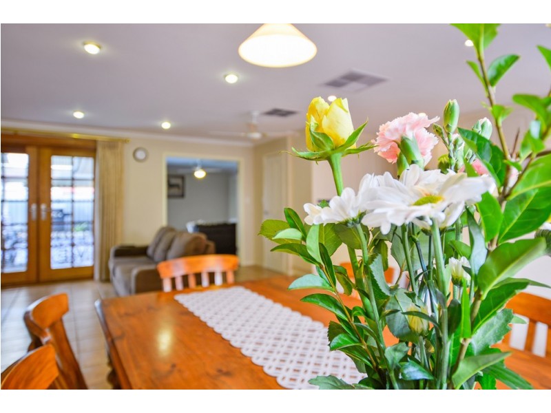 11 Dennis Street, Happy Valley SA 5159