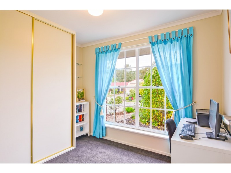 11 Dennis Street, Happy Valley SA 5159