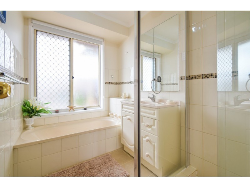 28 McIlwaine Crescent, Noarlunga Downs SA 5168