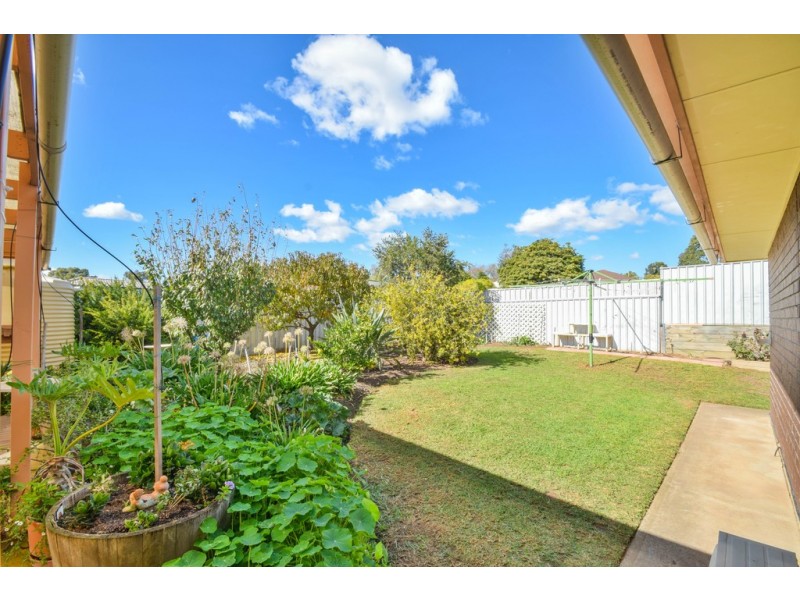 28 McIlwaine Crescent, Noarlunga Downs SA 5168