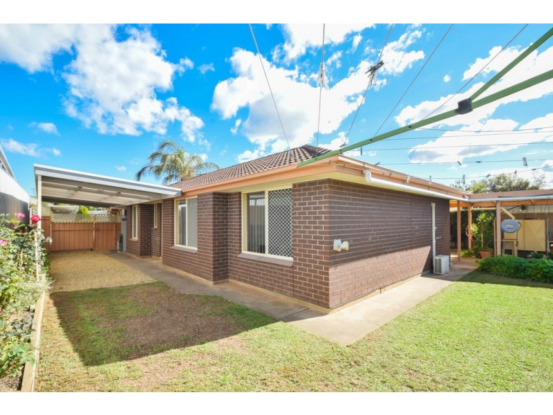 28 McIlwaine Crescent, Noarlunga Downs SA 5168