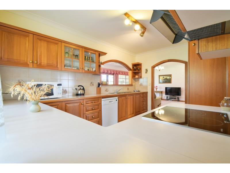 40 Dressage Avenue, Woodcroft SA 5162