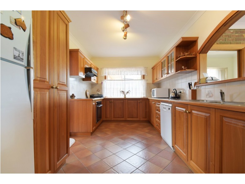 40 Dressage Avenue, Woodcroft SA 5162