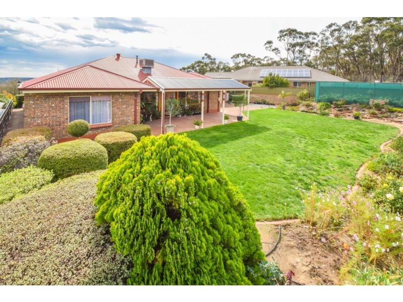 40 Dressage Avenue, Woodcroft SA 5162
