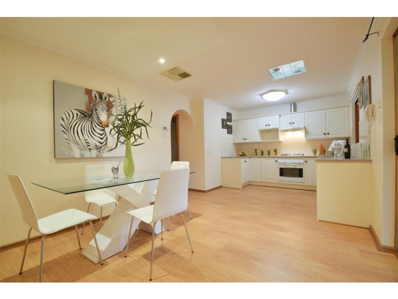 7 Barrdickson Crescent, Happy Valley SA 5159