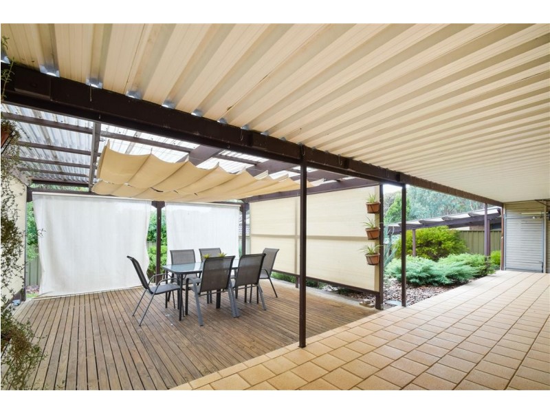 7 Barrdickson Crescent, Happy Valley SA 5159