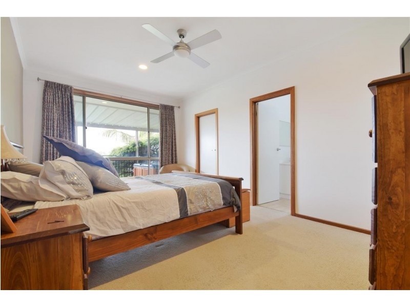 16 Caspian Court, Woodcroft SA 5162