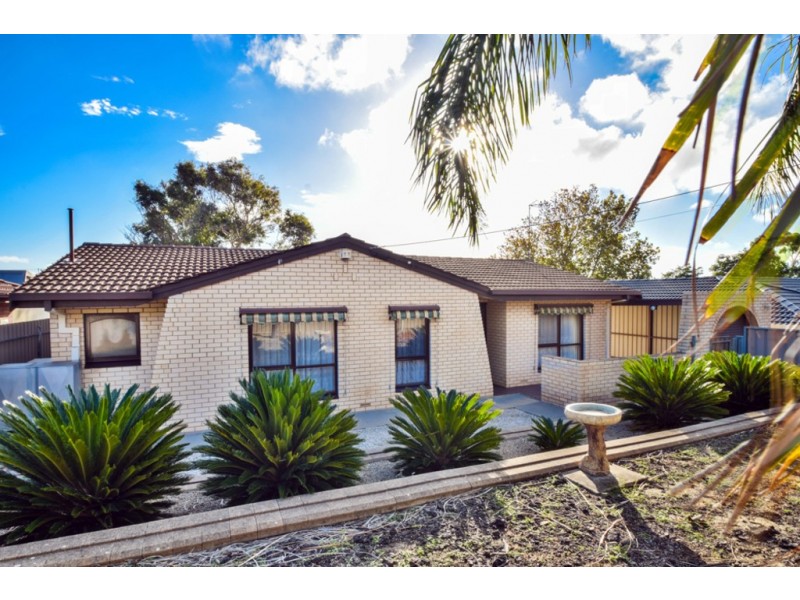 15 Lillian Street, Huntfield Heights SA 5163