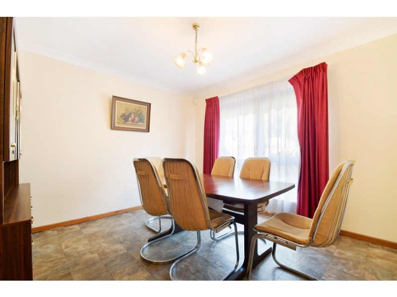 15 Lillian Street, Huntfield Heights SA 5163