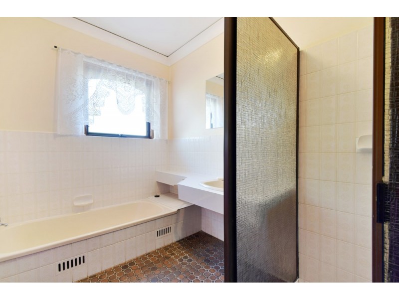 15 Lillian Street, Huntfield Heights SA 5163