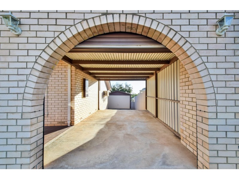 15 Lillian Street, Huntfield Heights SA 5163