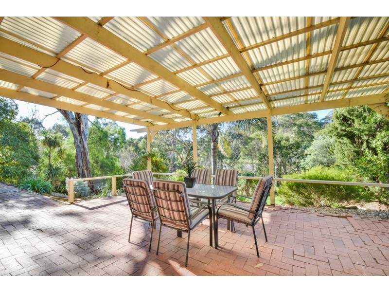 33 Jerilderie Drive, Happy Valley SA 5159