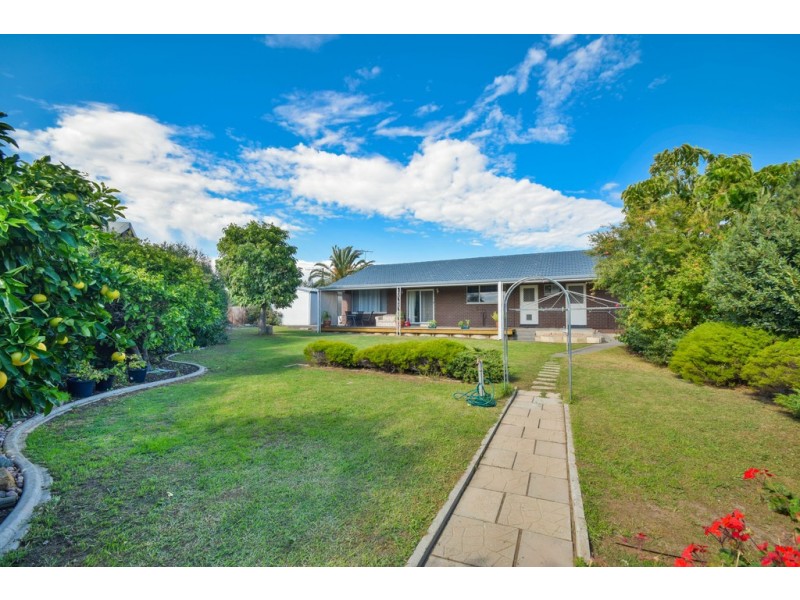 25 Irvine Street, Port Noarlunga SA 5167